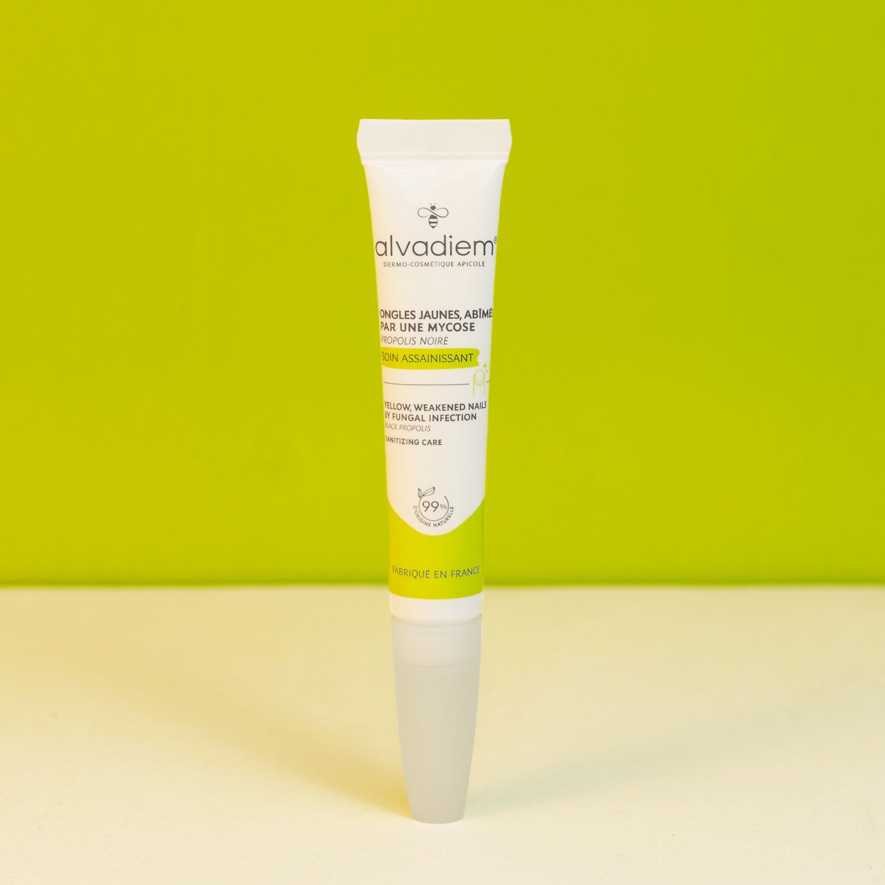 alvadiem-soins-des-ongles-ongles-jaunis-soin-ongles-propolis-10-ml image 6