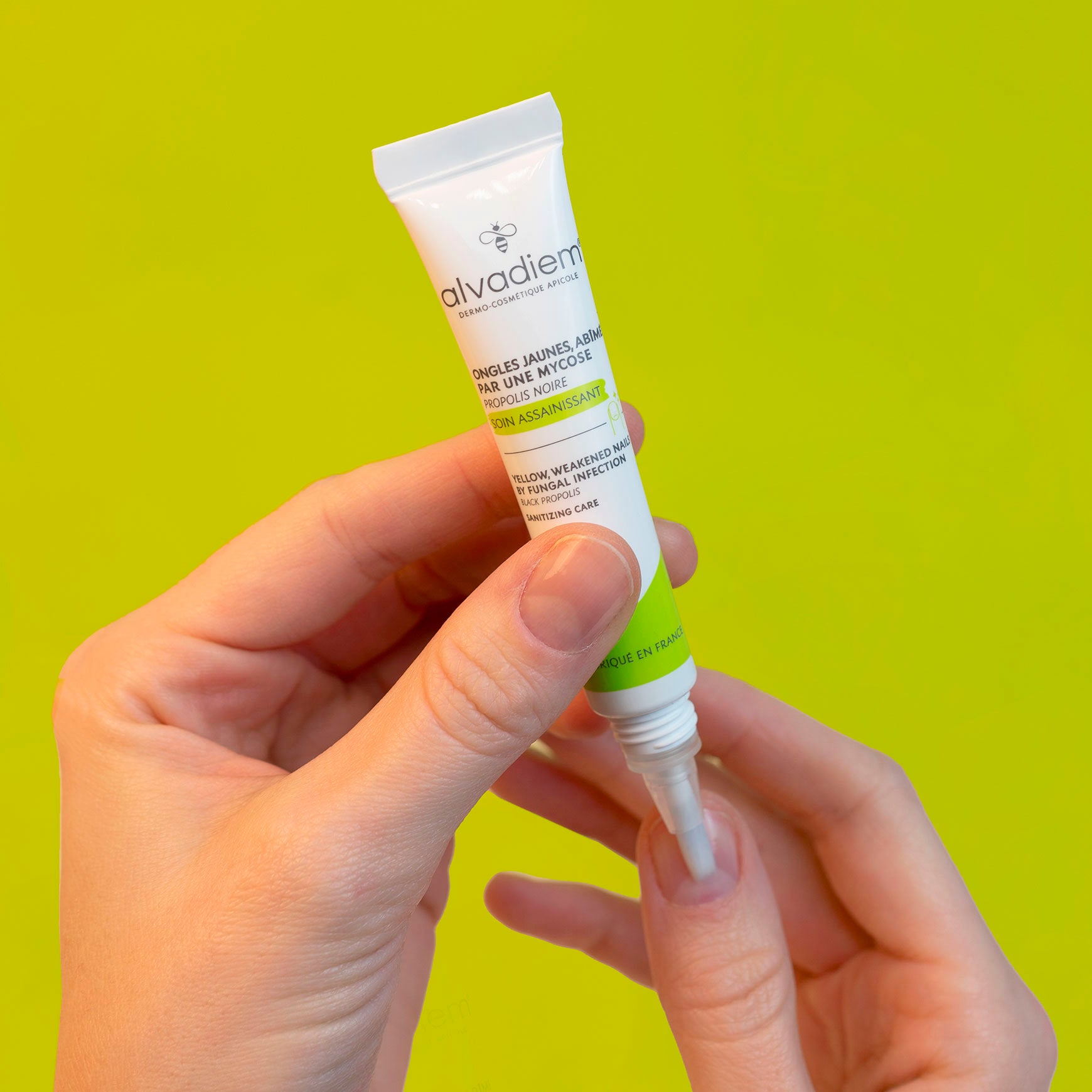 alvadiem-soins-des-ongles-ongles-jaunis-soin-ongles-propolis-10-ml image 5
