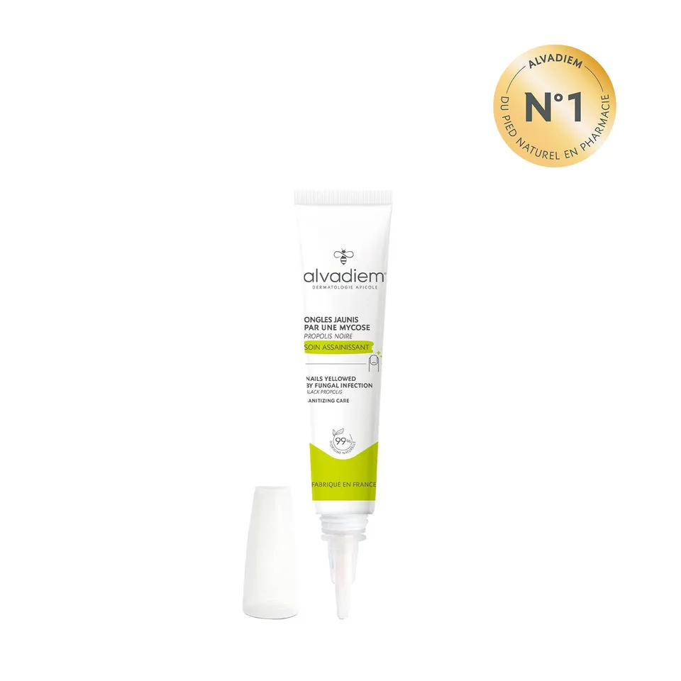 alvadiem-soins-des-ongles-ongles-jaunis-soin-ongles-propolis-10-ml image 1