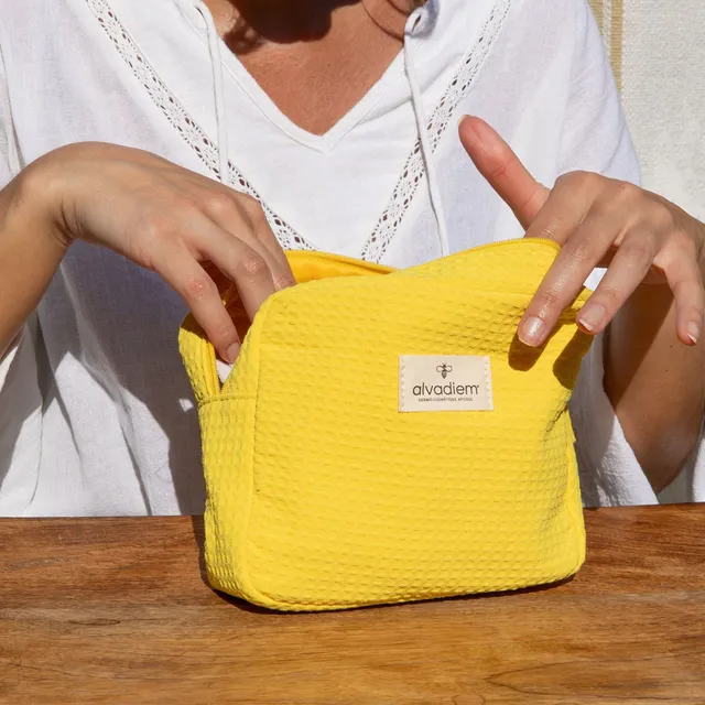 alvadiem-accessoires-trousse-nid-d-abeille-pochette-plage image 1